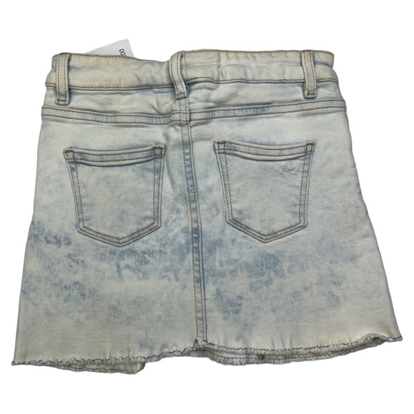 DL1961 JENNY SKIRT NWT VENICE BEACH  FROSTED DISTRESSED DENIM SZ 6 - Picture 2 of 8